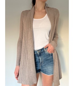 Swing Throw on Beige